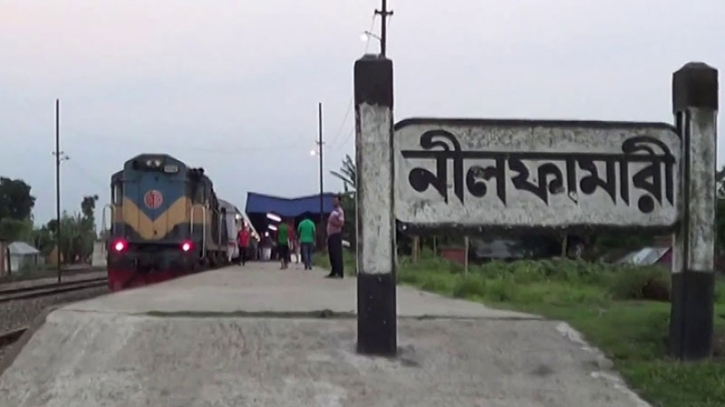বিদ্যালয়ে সার্টিফিকেট দেয়ার নামে টাকা নেয়ার অভিযোগ