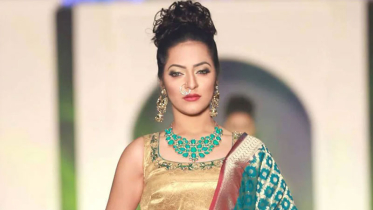 বাংলাদেশি মডেল শান্তা ‘গুপ্তচর’ কিনা খতিয়ে দেখছে ভারতের পুলিশ