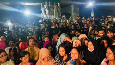 মধ্যরাতে শিক্ষার্থীদের বিক্ষোভে উত্তাল ঢাবি