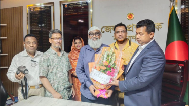 নারায়ণগঞ্জ ডিসির সঙ্গে আদর্শ নাগরিক ফাউন্ডেশনের সৌজন্য সাক্ষাৎ