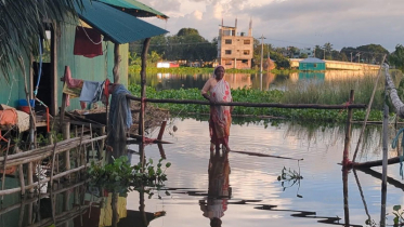 কাপ্তাই হ্রদের পানি কমলেও পানিবন্দির সংখ্যা বাড়ছে