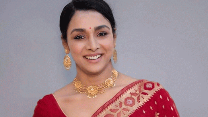 নায়িকাদের বাস্তব জীবন পর্দায় ফুটিয়ে তুলবেন রুনা খান