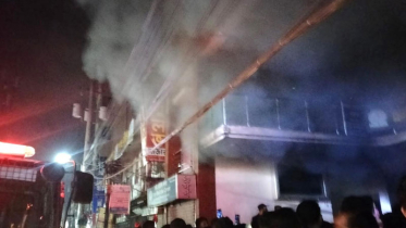 শ্রীমঙ্গলে ব্যস্ততম মার্কেটে ভয়াবহ অগ্নিকাণ্ড