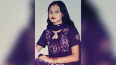 নিপার জন্য অঝোরে কাঁদছেন মা