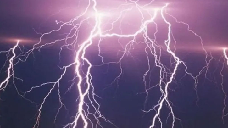 হোসেনপুরে বজ্রপাতে প্রাণ গেল কৃষকের