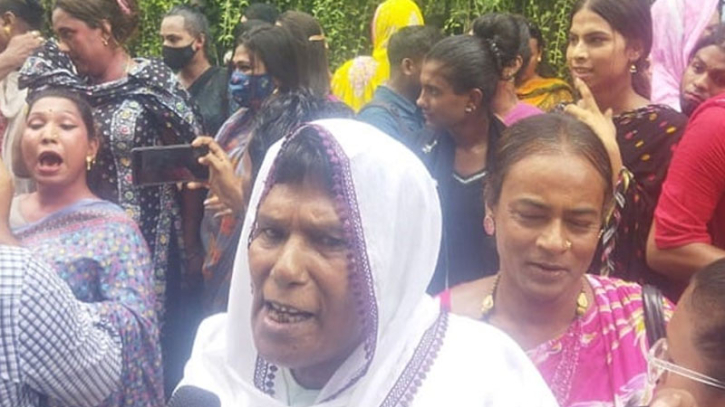 রক্ত দিতে বার্ন ইউনিটে তৃতীয় লিঙ্গের রোকসানা-মীমরা
