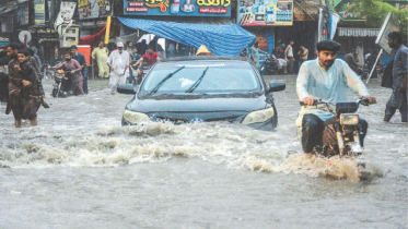 পাকিস্তানে বৃষ্টি ও বন্যায় ১১১ জনের মৃত্যু