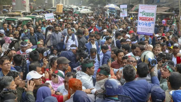 আবারো আন্দোলনে নামছেন প্রাথমিকের শিক্ষকরা