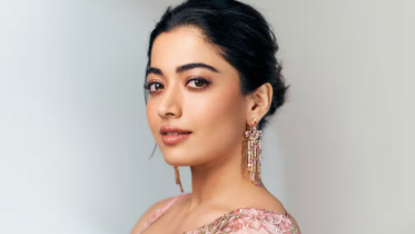 কীভাবে ‘সেনসেশন’ হয়ে উঠলেন রাশমিকা