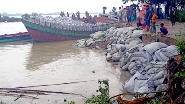ভাঙ্গন ঠেকাতে জরুরী জিও ব্যাগ ফেলার দাবি গ্রামবাসীর