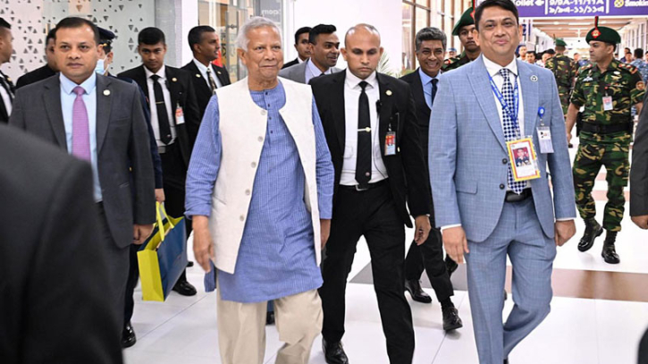 দেশে ফিরলেন প্রধান উপদেষ্টা ড. মুহাম্মদ ইউনূস