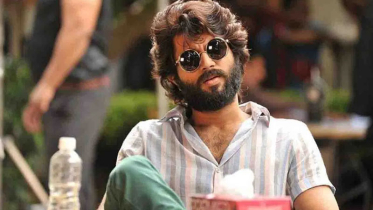 আইনি জটিলতায় বিজয় দেবেরাকোন্ডা