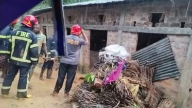 সিলেটে ঘরের উপর টিলা ধসে একই পরিবারের চারজনের মৃত্যু