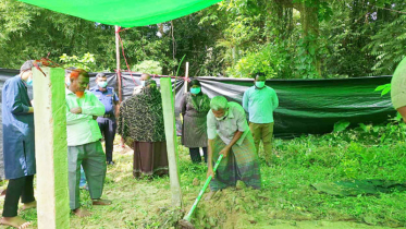 জুলাই শহীদ ওমরের মরদেহ কবর থেকে উত্তোলন