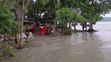 ‘আমরা এখন অসহায়, কই যাইয়াম-কই থাইকাম’ 
