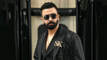 টাকা ফেরত দিলেন শাকিব খান