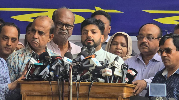 উপদেষ্টার বিরুদ্ধে ইশরাকের গুরুতর অভিযোগ