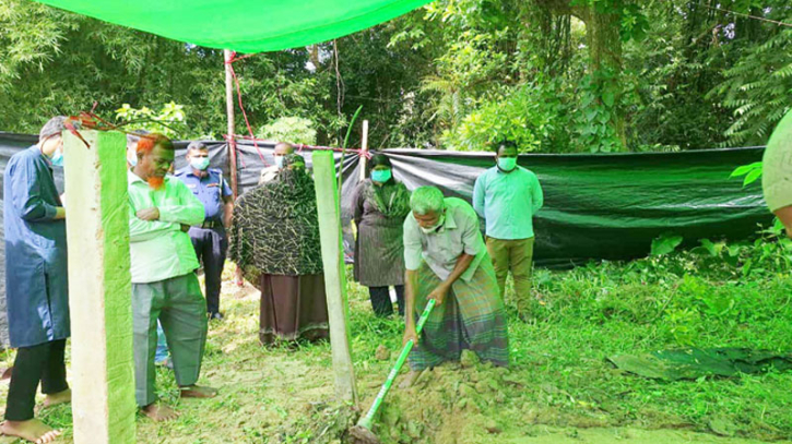 জুলাই শহীদ ওমরের মরদেহ কবর থেকে উত্তোলন