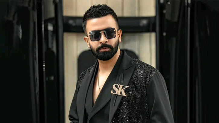 টাকা ফেরত দিলেন শাকিব খান