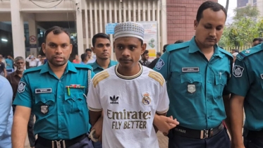 এই আসামীর কাছে কোনো নারী ও শিশু নিরাপদ নয়