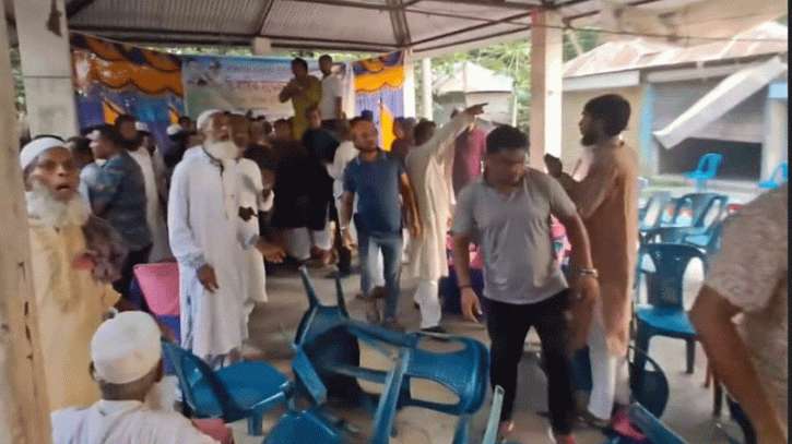 মাদারীপুরে বিএনপির সম্মেলনে দুই পক্ষের সংঘর্ষ, বোমা বিস্ফোরণ 