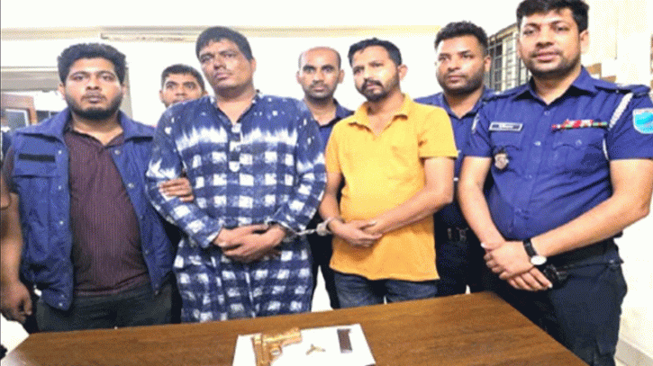 নারায়ণগঞ্জে দুই সন্ত্রাসী অস্ত্র সহ গ্রেপ্তার
