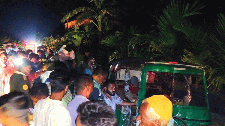 দুই অটোরিক্সার মুখোমুখি সংঘর্ষে ১ চালক নিহত, আহত ৬