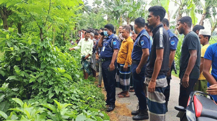 পুকুর থেকে অজ্ঞাত ব্যক্তির মরদেহ উদ্ধার 