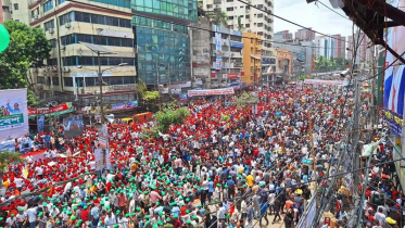 তারুণ্যের সমাবেশ: নয়াপল্টনে নেতা-কর্মীদের ভিড়