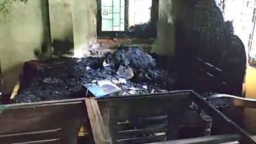 কুমিল্লায় বীর মুক্তিযোদ্ধার বাড়িতে হামলা-ভাঙচুর-অগ্নিসংযোগ