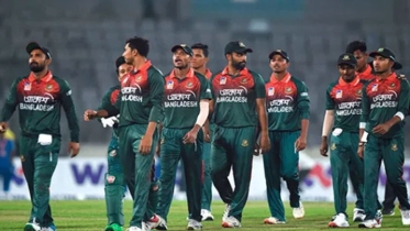 দশে নেমে গেছে বাংলাদেশ