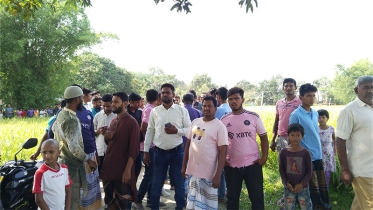 দিনাজপুরে দুই বাংলাদেশীকে ধরে নিয়ে গেছে বিএসএফ