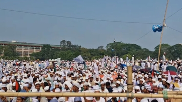চার দফা দাবিতে হেফাজতের মহাসমাবেশ শুরু, সরব নেতারা