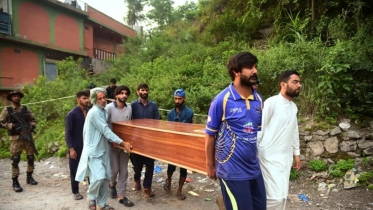 ছবিতে ভারতীয় হামলার ধ্বংসযজ্ঞ