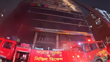 বেইলি রোডে রেস্তোরাঁয় আগুন, নিয়ন্ত্রণে কাজ করছে ১০ ইউনিট