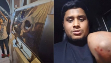 হঠাৎ ৪-৫টি মোটরসাইকেলে এসে হাসনাতের গাড়িতে হামলা করে