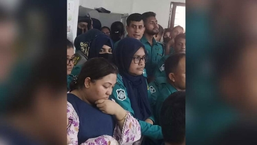 আদালতে মমতাজ, আইনজীবীদের ‘ফাইট্টা যায়’ স্লোগান