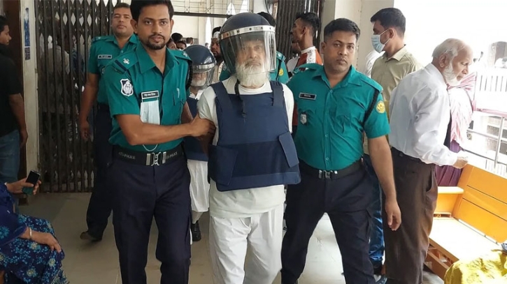 আদালতে হাজী সেলিমের নানা কাণ্ড
