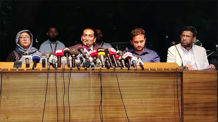 জুলাই শহীদ স্মৃতি ফাউন্ডেশন থেকে পদত্যাগ করলেন স্নিগ্ধ