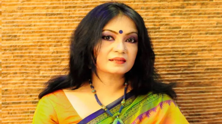 বিদগ্ধ মহলে গ্রহণযোগ্য হয়ে উঠছে বিপাশা গুহঠাকুরতা স্মৃতি পুরস্কার