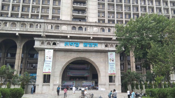আন্দোলনে অবরুদ্ধ নগরভবন, থমকে গেছে সেবা