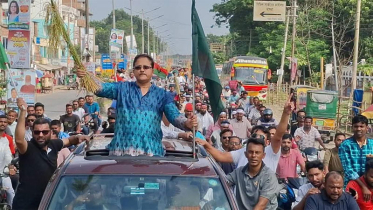 মাগুরায় বিএনপি প্রার্থী মনোয়ার হোসেন খানের আগমনে জনতার ঢল