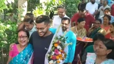 শ্রীমঙ্গলের পৈতৃক ভিটায় জাতীয় দলের ফুটবলার সামিত সোম