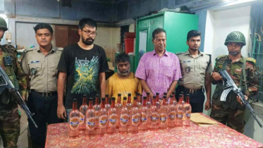 লক্ষ্মীপুরে ওষুধের দোকানে মদ বিক্রি, ৩ আটক