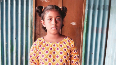 সিংগাইরে অসহায় শিশুর চিকিৎসায় সাত্তার ফাউন্ডেশনের সহায়তা