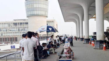 সৌদি আরবগামী ৬১ ফ্লাইট স্থগিত, বিপাকে যাত্রীরা