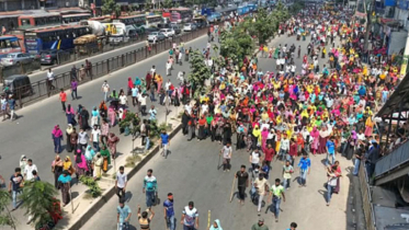উত্তরায় দ্বিতীয় দিনেও শ্রমিকদের সড়ক অবরোধ