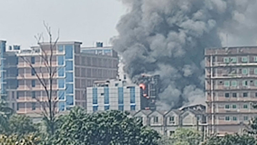 টঙ্গীতে এসেনশিয়াল ড্রাগসে আগুন, নিয়ন্ত্রণে ১১ ইউনিট