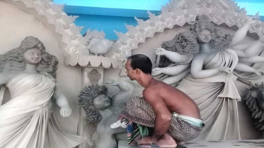 দুর্গাপূজার প্রস্তুতিতে ব্যস্ত বরগুনার ১৪৬ মণ্ডপ