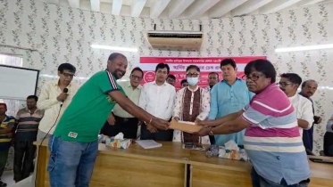 নারায়ণগঞ্জে ২৪০ পূজামণ্ডপে ২৪ লাখ টাকা অনুদান